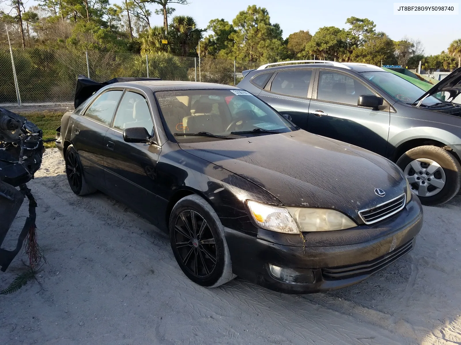 2000 Lexus Es 300 VIN: JT8BF28G9Y5098740 Lot: 31567041