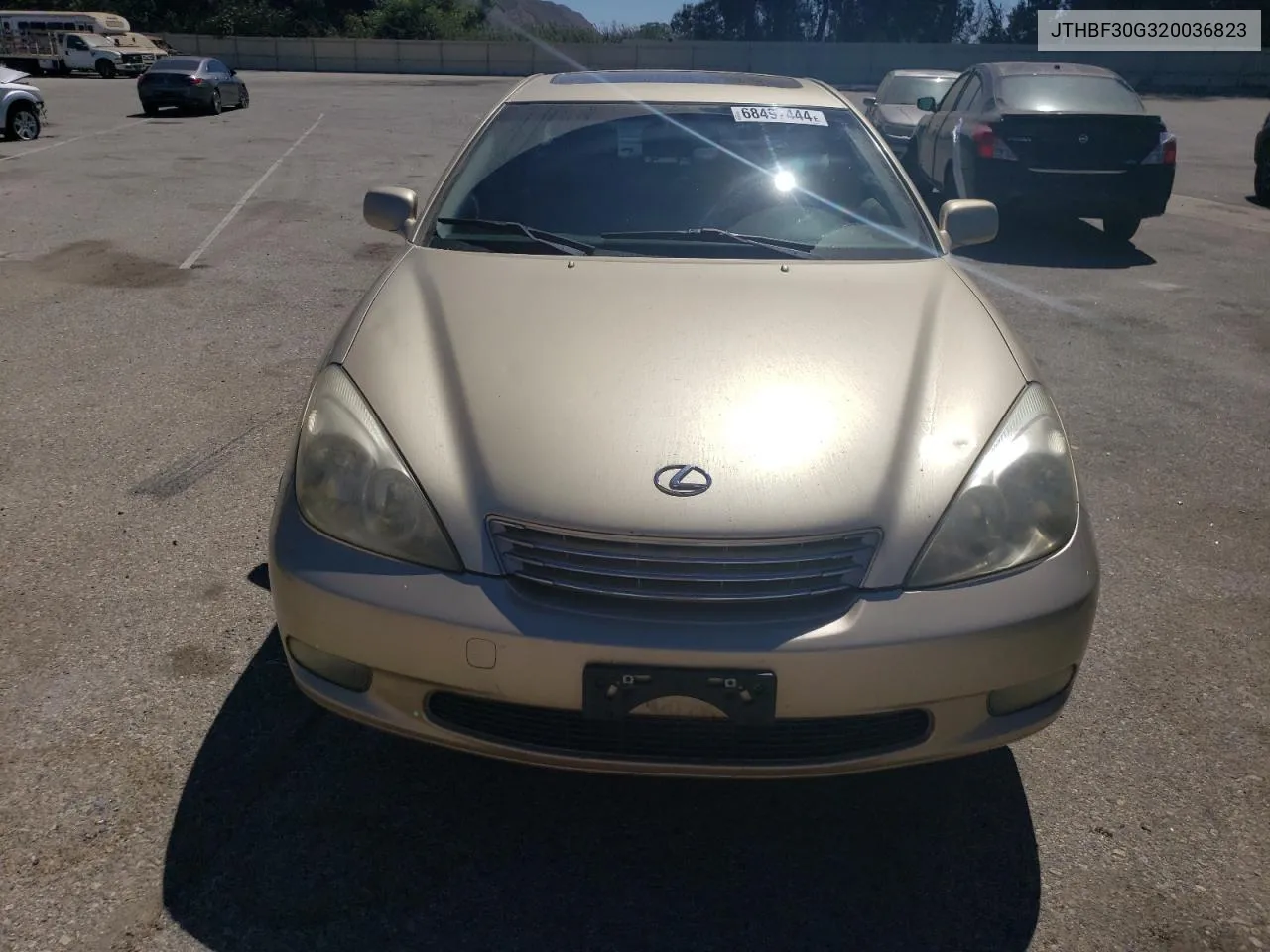 2002 Lexus Es 300 VIN: JTHBF30G320036823 Lot: 68497444