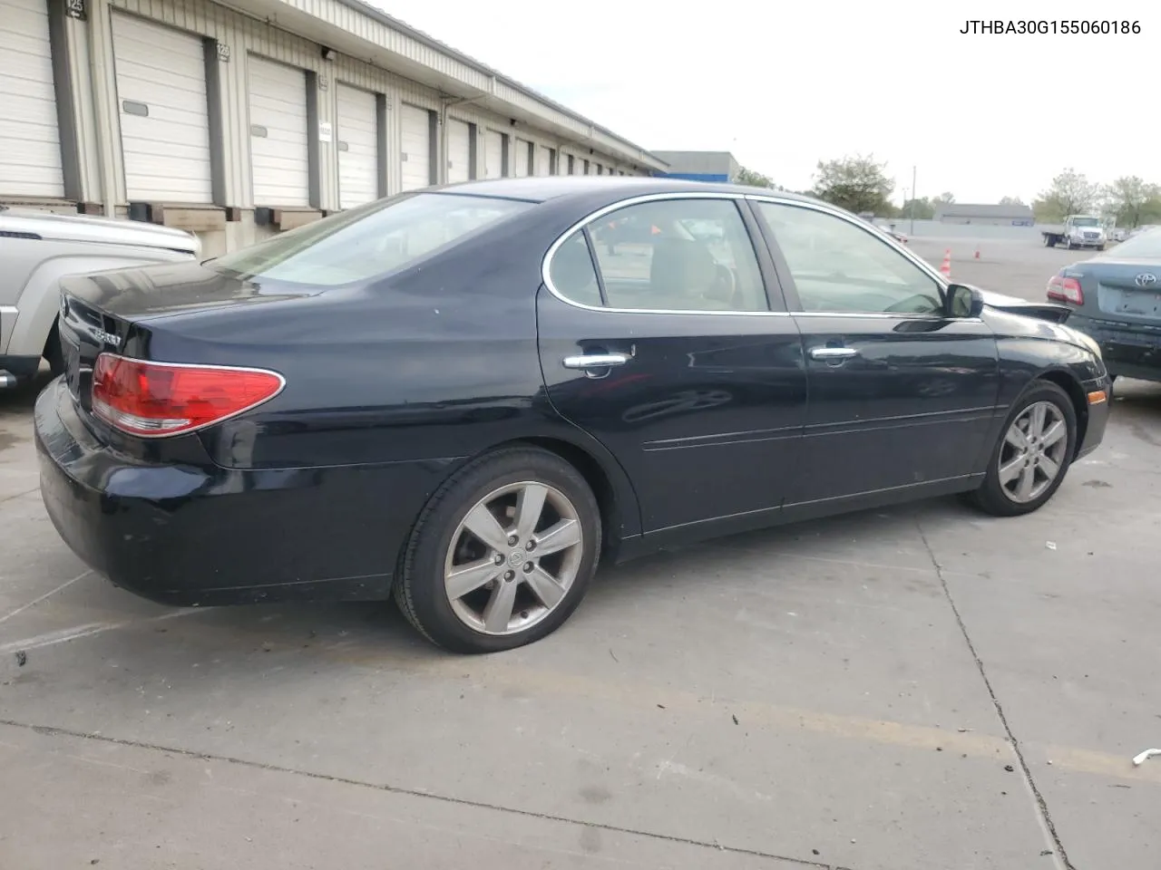 2005 Lexus Es 330 VIN: JTHBA30G155060186 Lot: 70195264