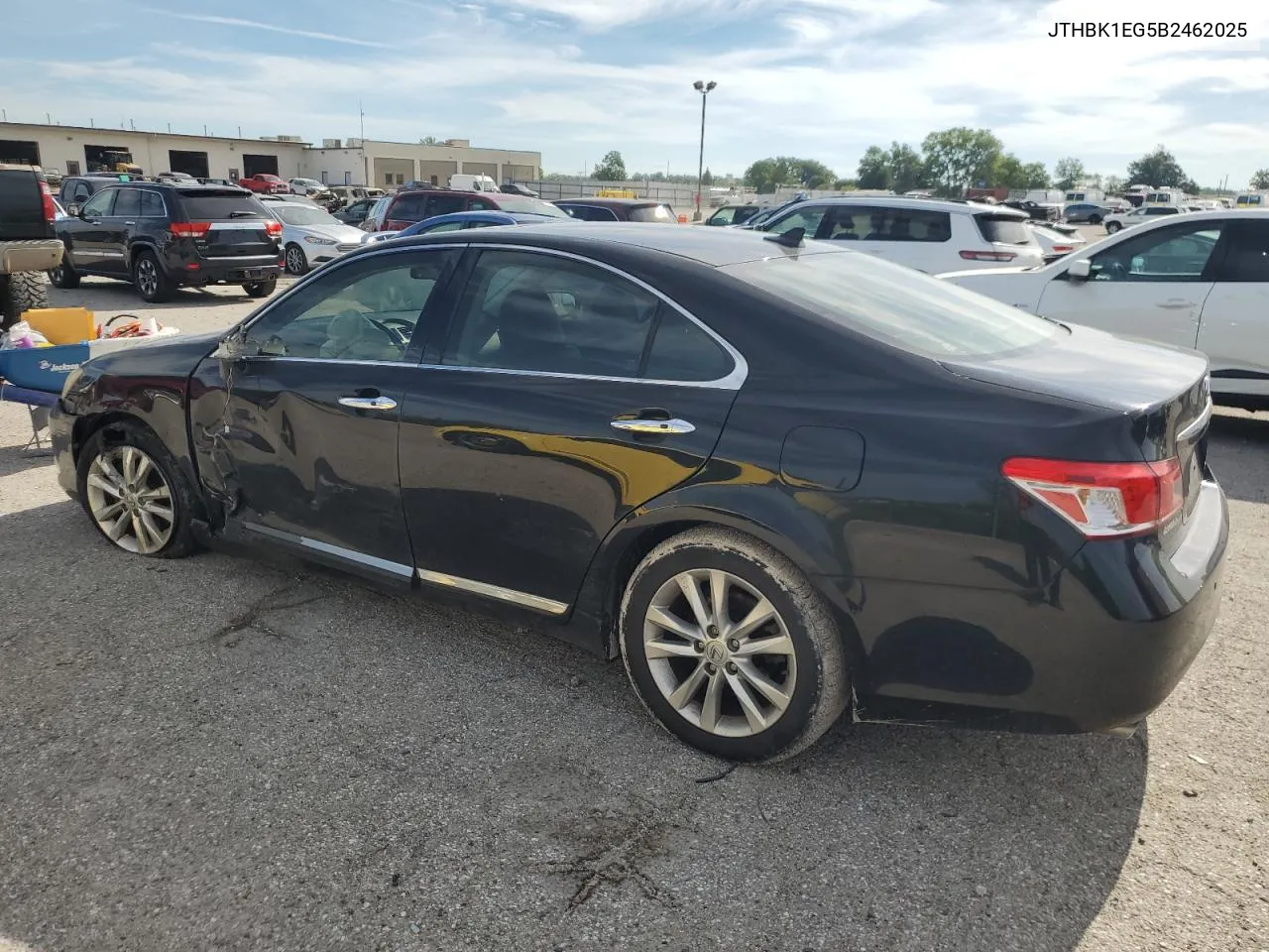 2011 Lexus Es 350 VIN: JTHBK1EG5B2462025 Lot: 61028674