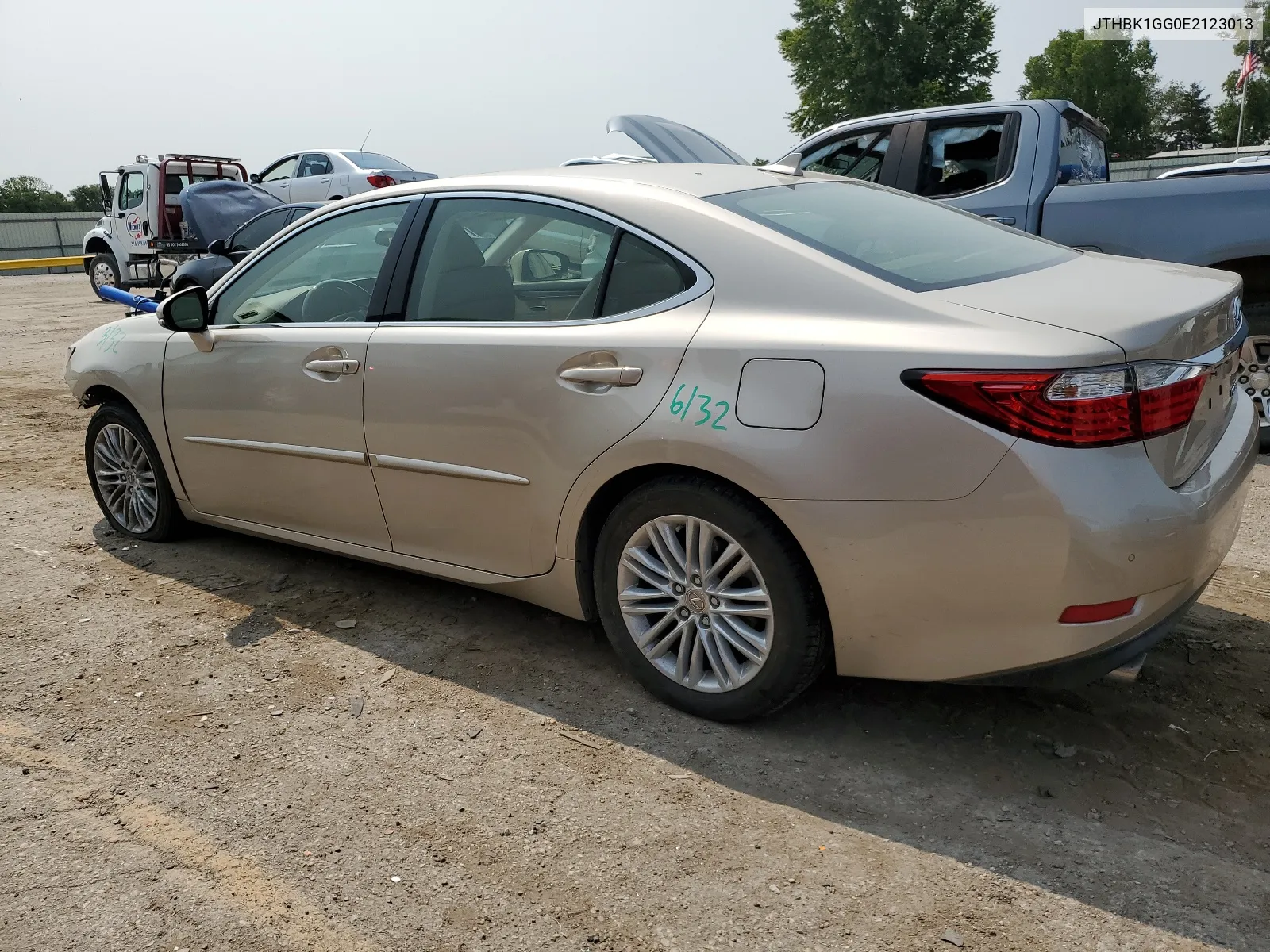 2014 Lexus Es 350 VIN: JTHBK1GG0E2123013 Lot: 64847224