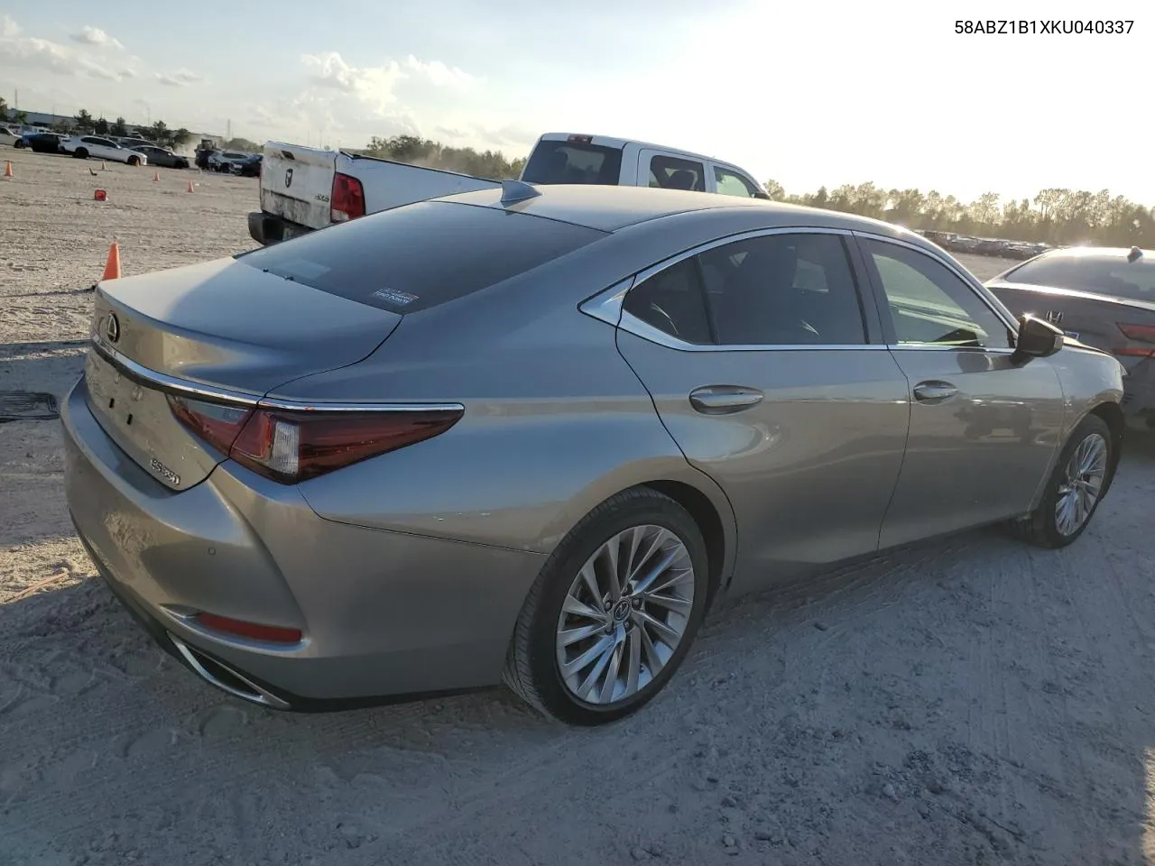 2019 Lexus Es 350 VIN: 58ABZ1B1XKU040337 Lot: 78164984