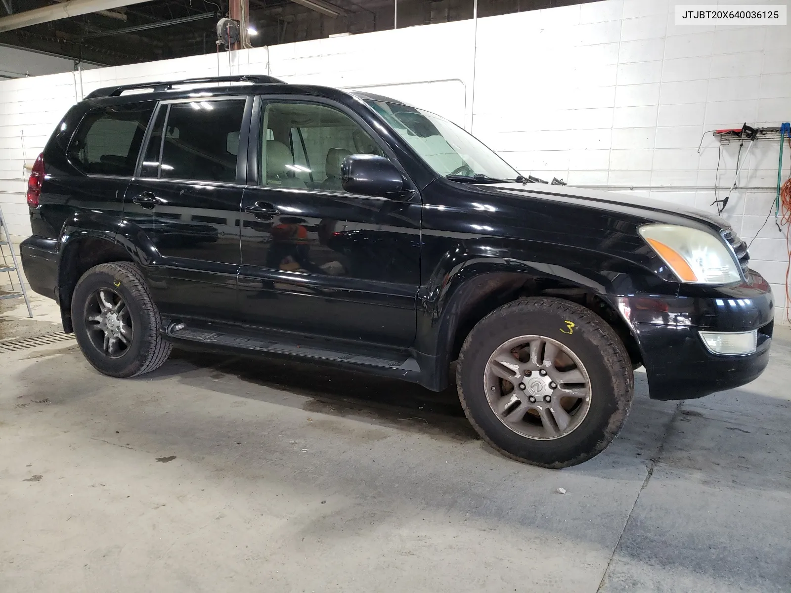 JTJBT20X640036125 2004 Lexus Gx 470