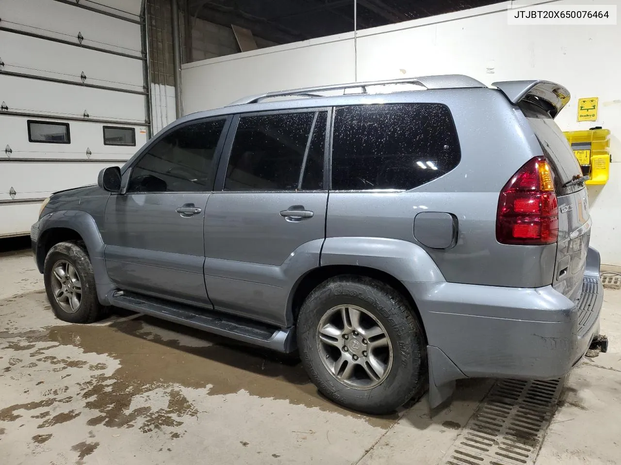 2005 Lexus Gx 470 VIN: JTJBT20X650076464 Lot: 78953004