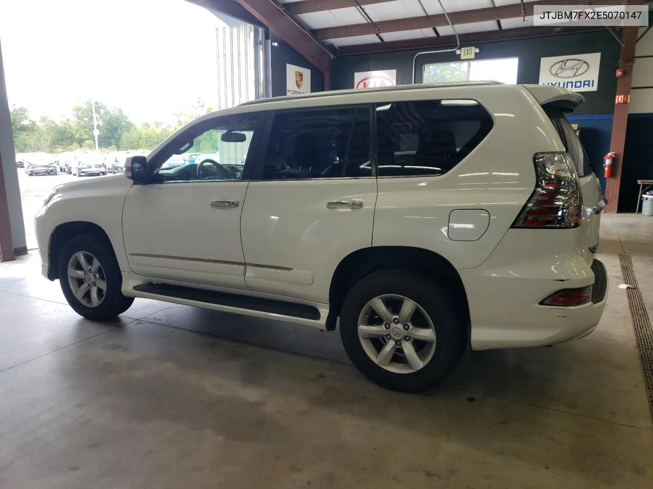 2014 Lexus Gx 460 VIN: JTJBM7FX2E5070147 Lot: 73550434