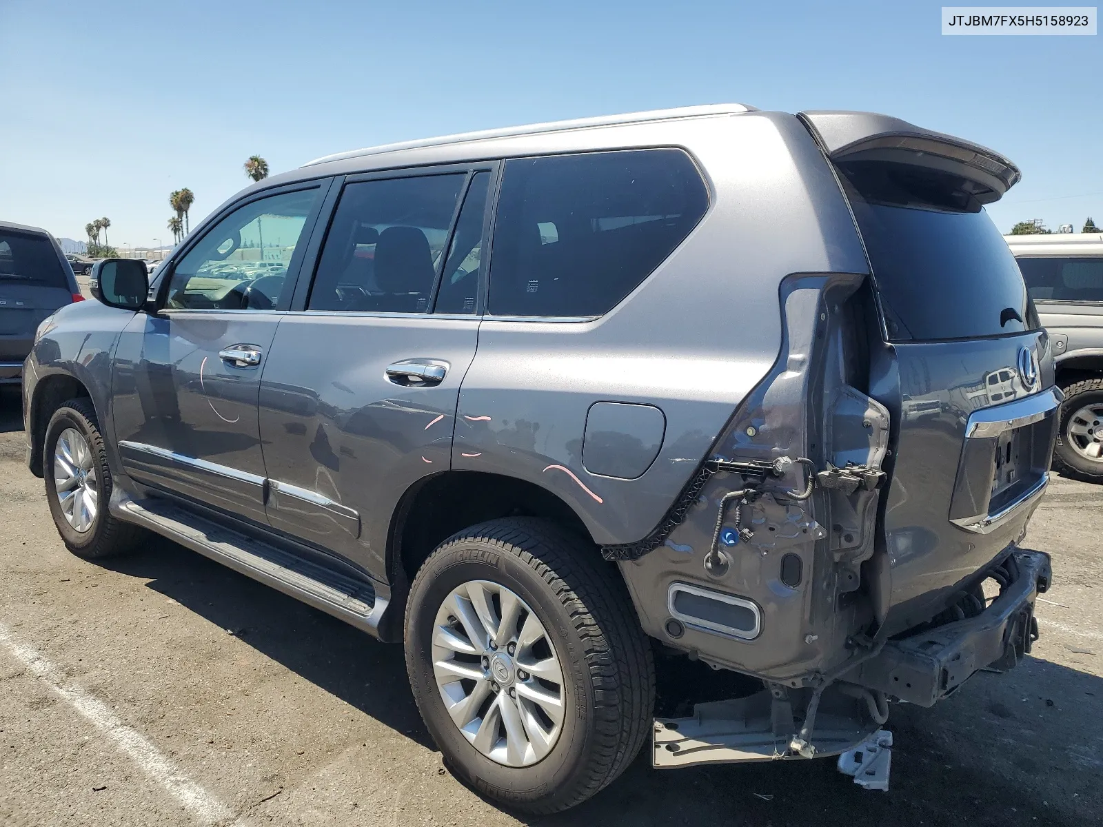 2017 Lexus Gx 460 VIN: JTJBM7FX5H5158923 Lot: 64612214