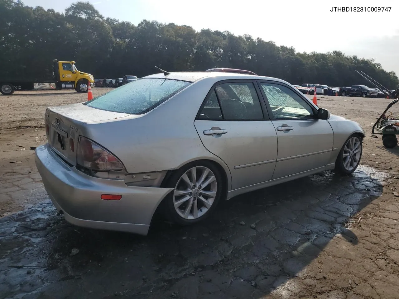 2001 Lexus Is 300 VIN: JTHBD182810009747 Lot: 72445934