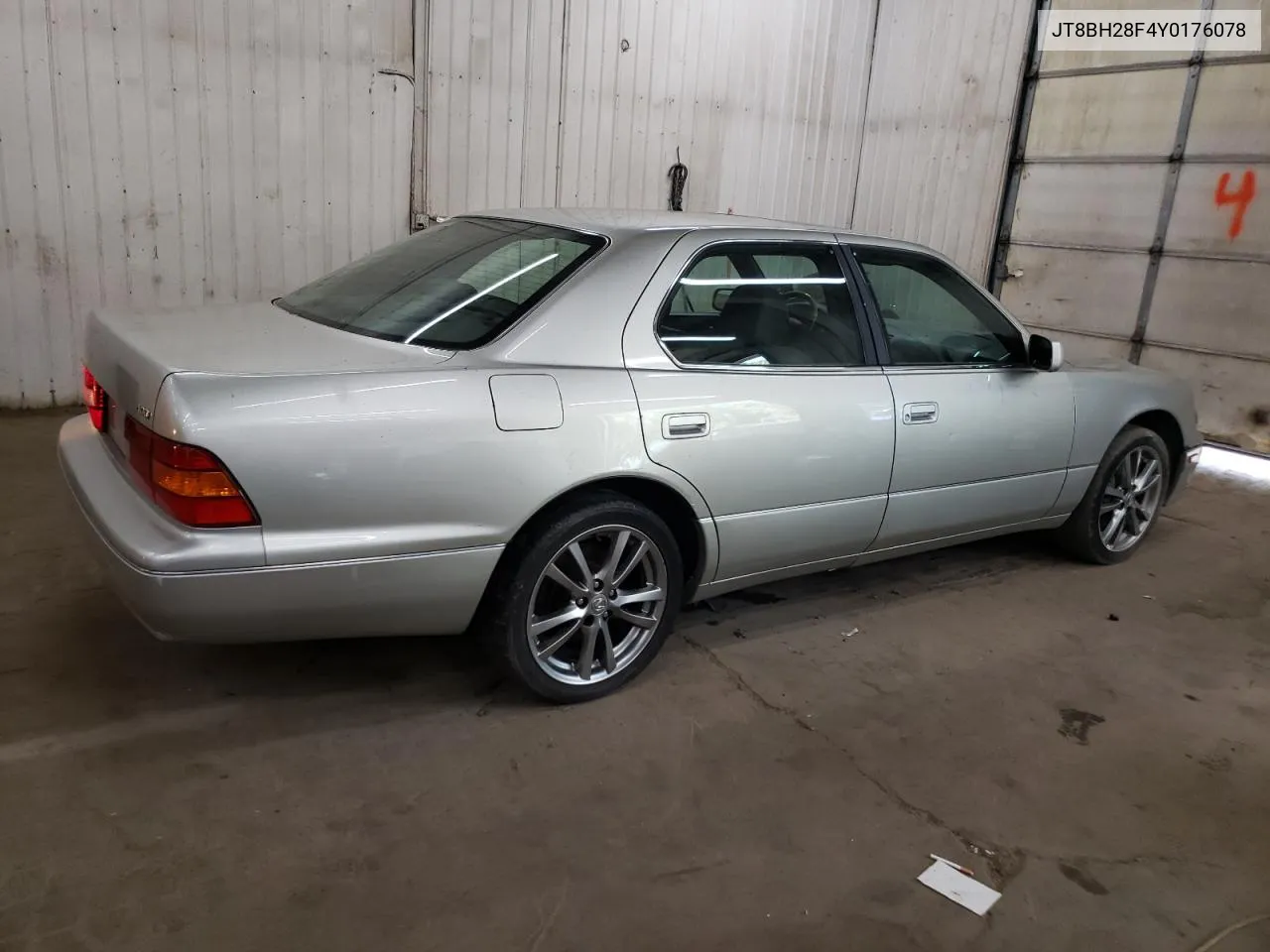 JT8BH28F4Y0176078 2000 Lexus Ls 400