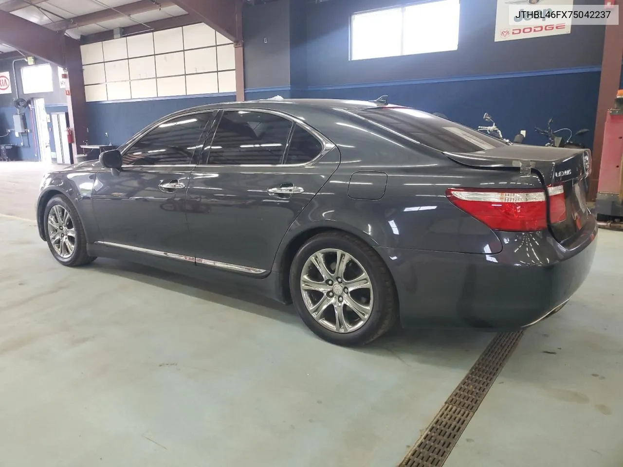 2007 Lexus Ls 460 VIN: JTHBL46FX75042237 Lot: 72195524