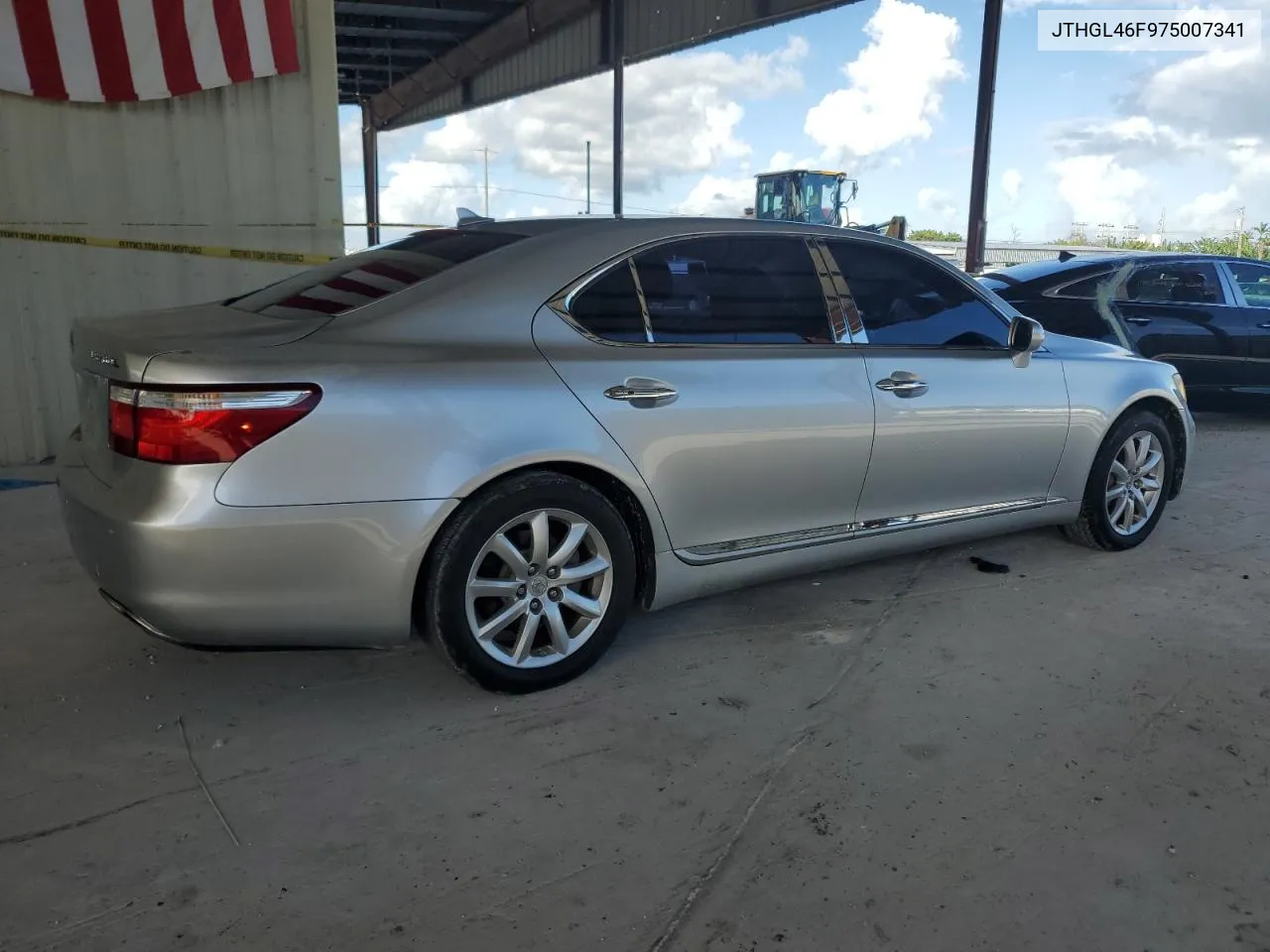 2007 Lexus Ls 460L VIN: JTHGL46F975007341 Lot: 76673064