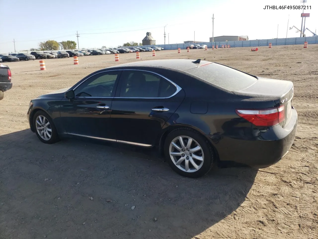 2009 Lexus Ls 460 VIN: JTHBL46F495087211 Lot: 74610654