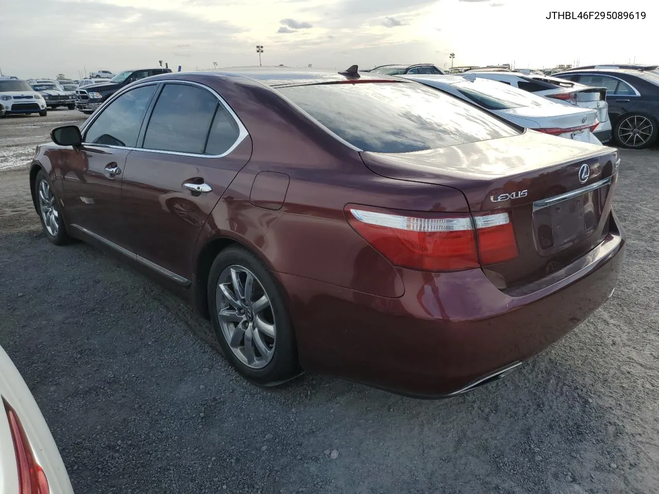 2009 Lexus Ls 460 VIN: JTHBL46F295089619 Lot: 76502524