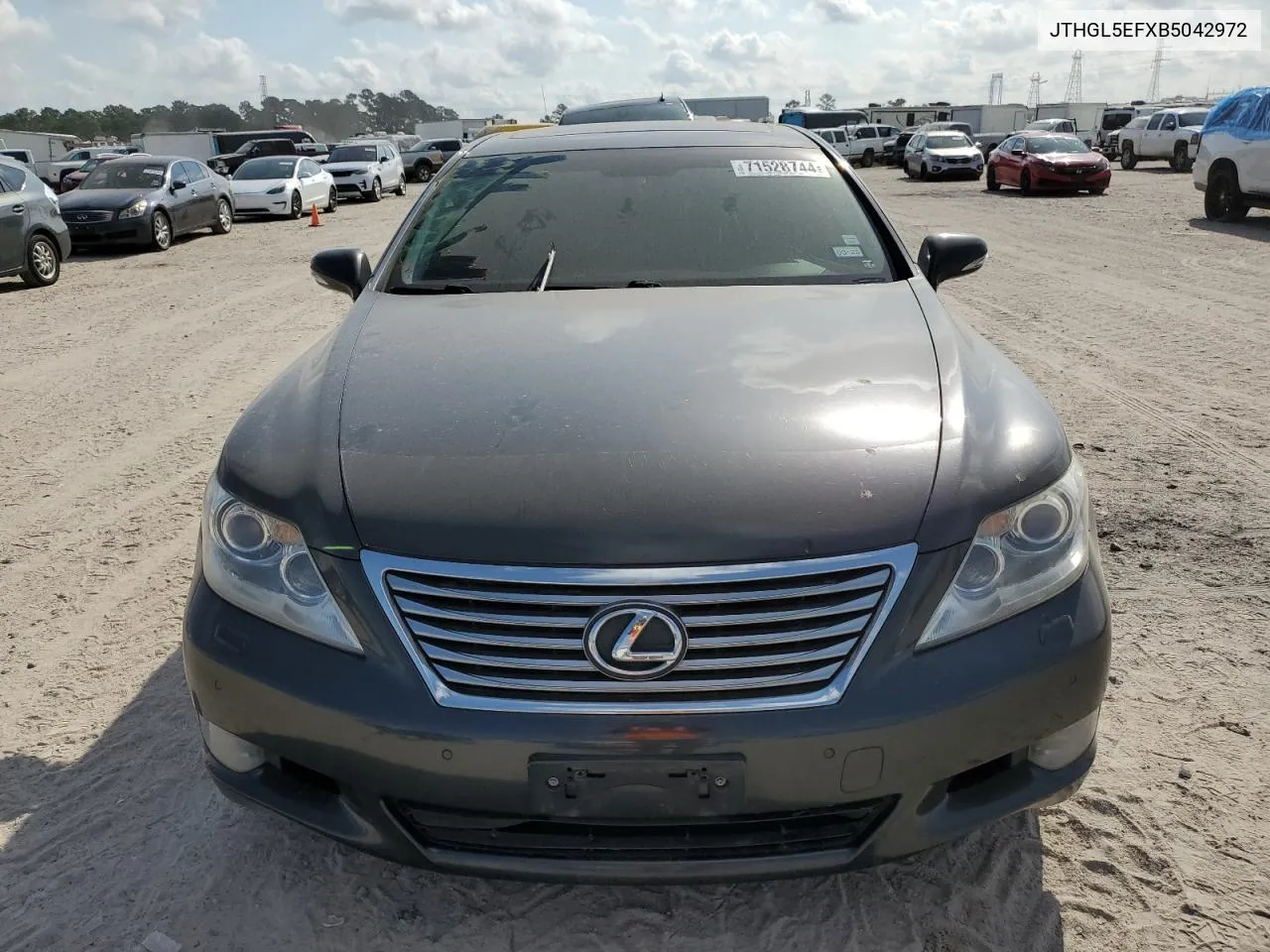 JTHGL5EFXB5042972 2011 Lexus Ls 460L