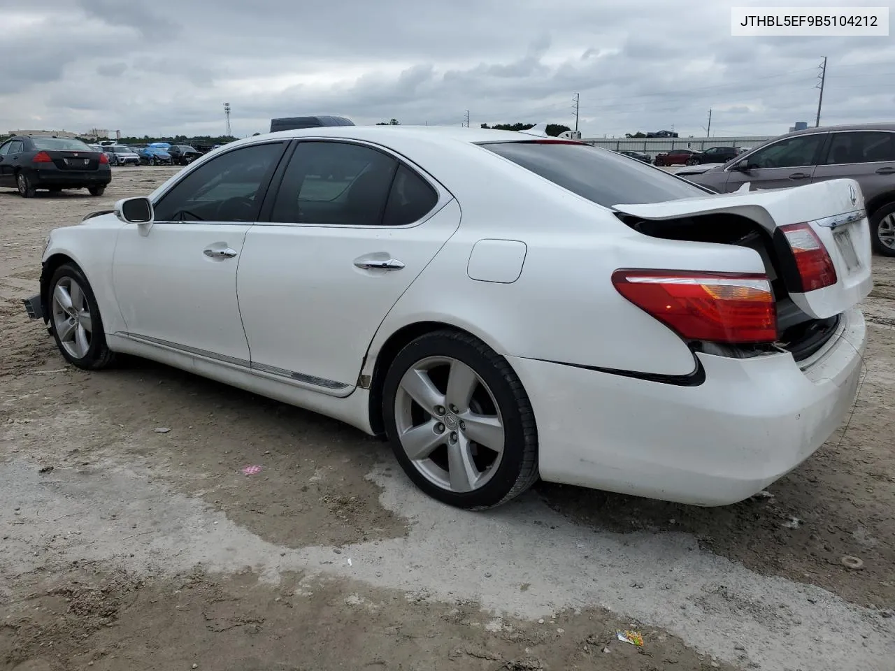 2011 Lexus Ls 460 VIN: JTHBL5EF9B5104212 Lot: 71653684