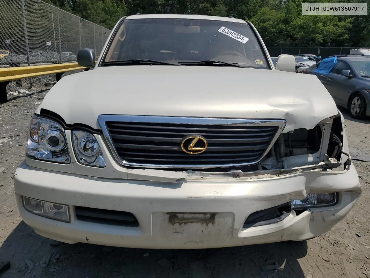 JTJHT00W613507917 2001 Lexus Lx 470