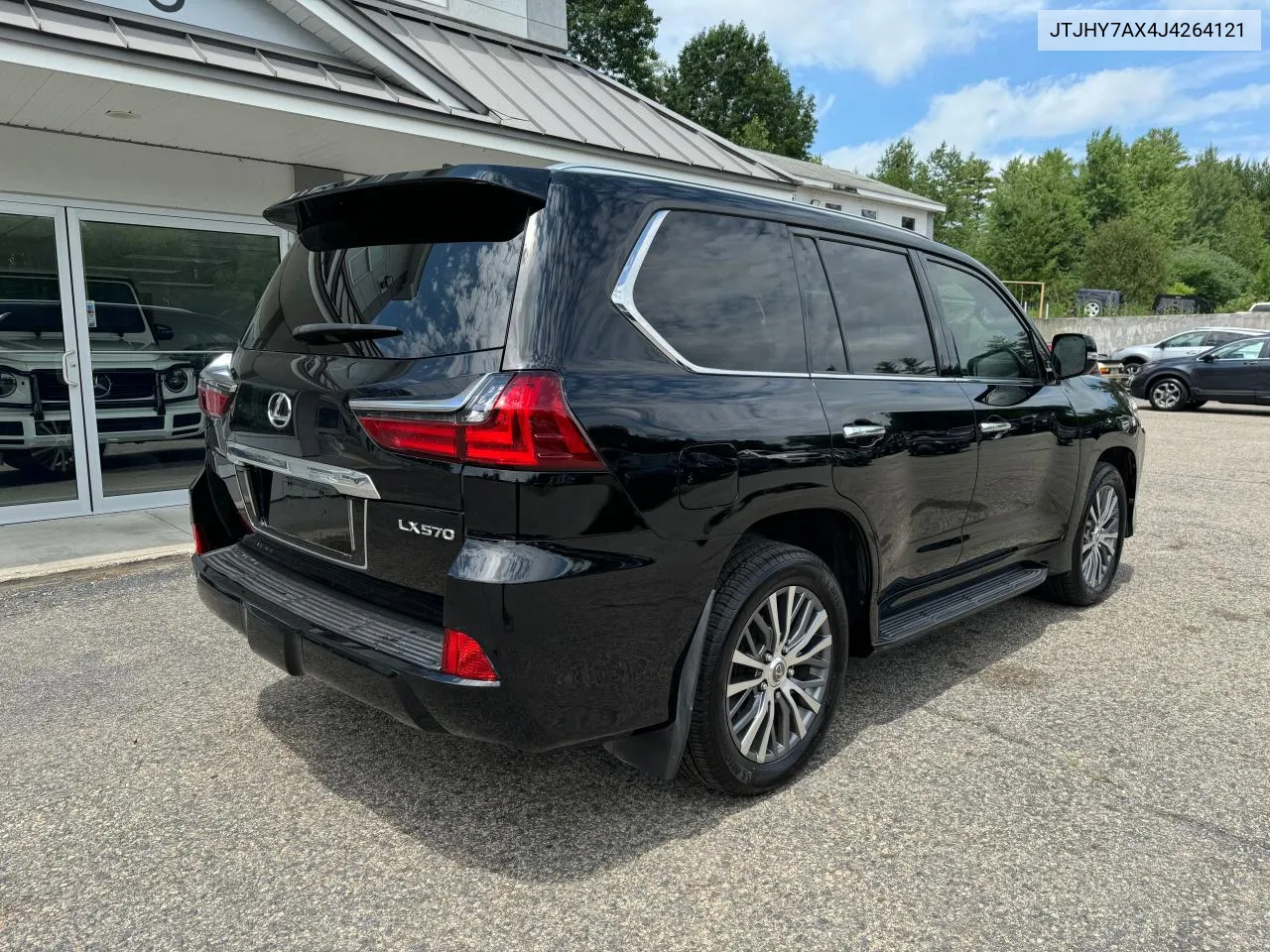 JTJHY7AX4J4264121 2018 Lexus Lx 570