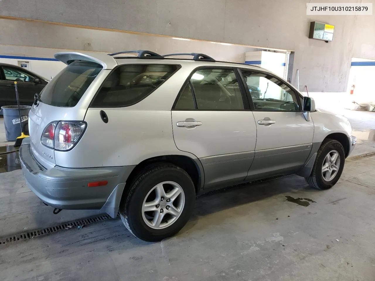 2001 Lexus Rx 300 VIN: JTJHF10U310215879 Lot: 70716874