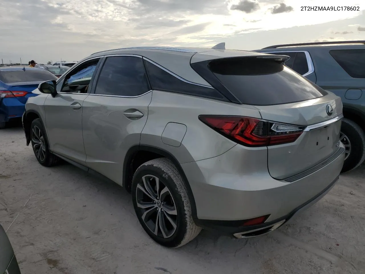 2020 Lexus Rx 350 VIN: 2T2HZMAA9LC178602 Lot: 76881234