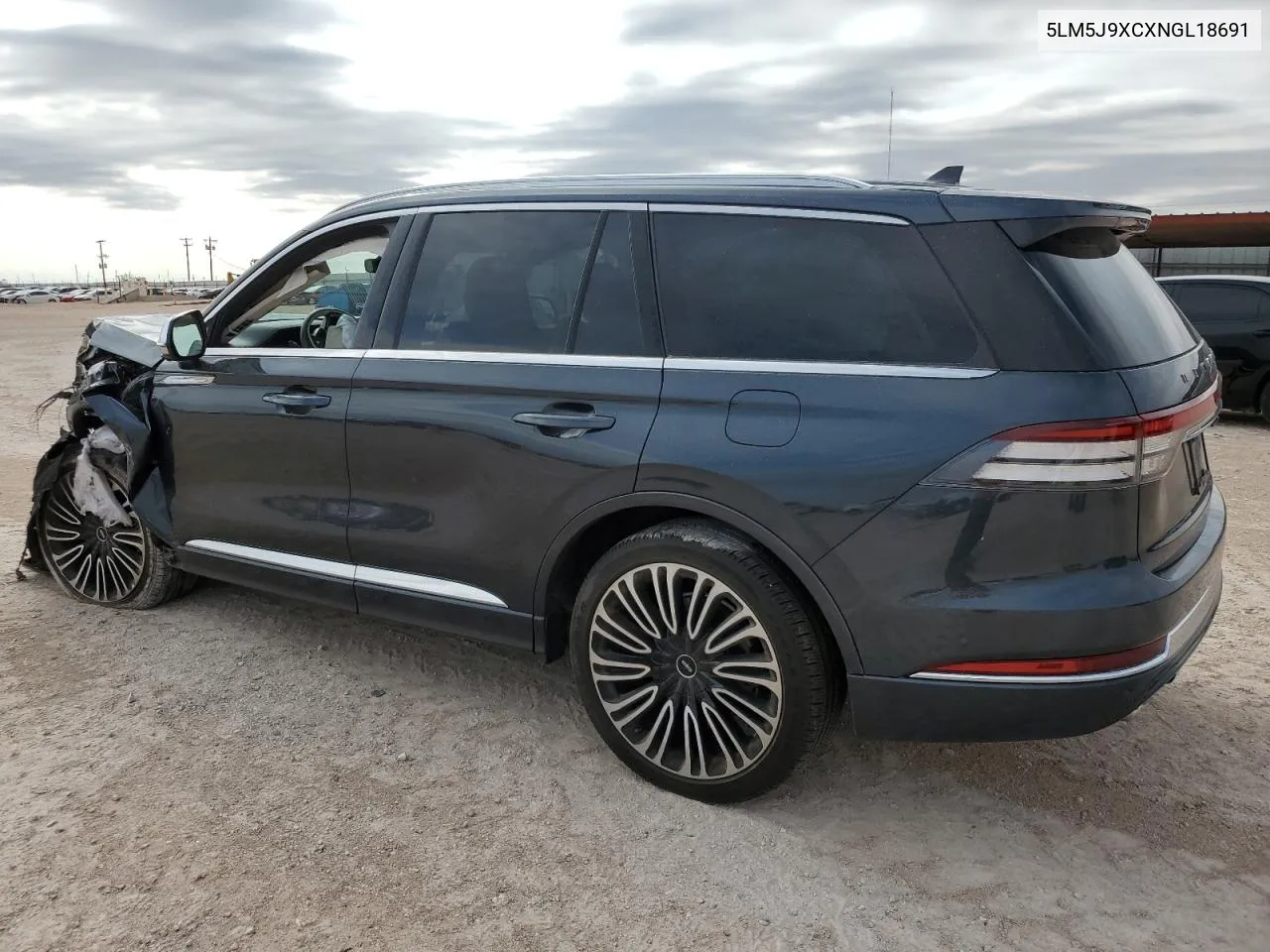 2022 Lincoln Aviator Black Label VIN: 5LM5J9XCXNGL18691 Lot: 69586044