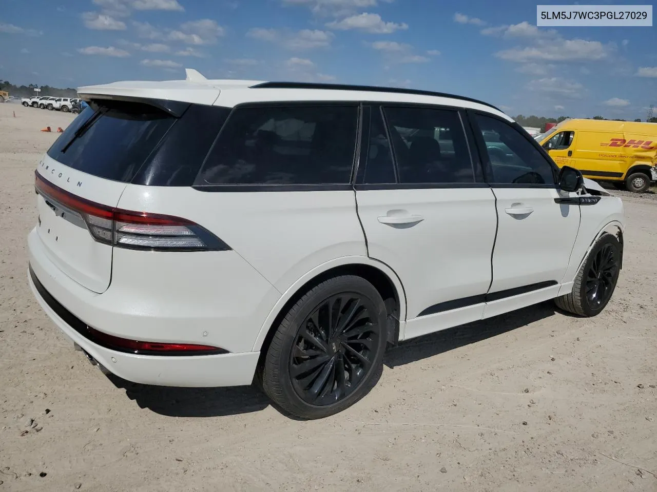 5LM5J7WC3PGL27029 2023 Lincoln Aviator Reserve