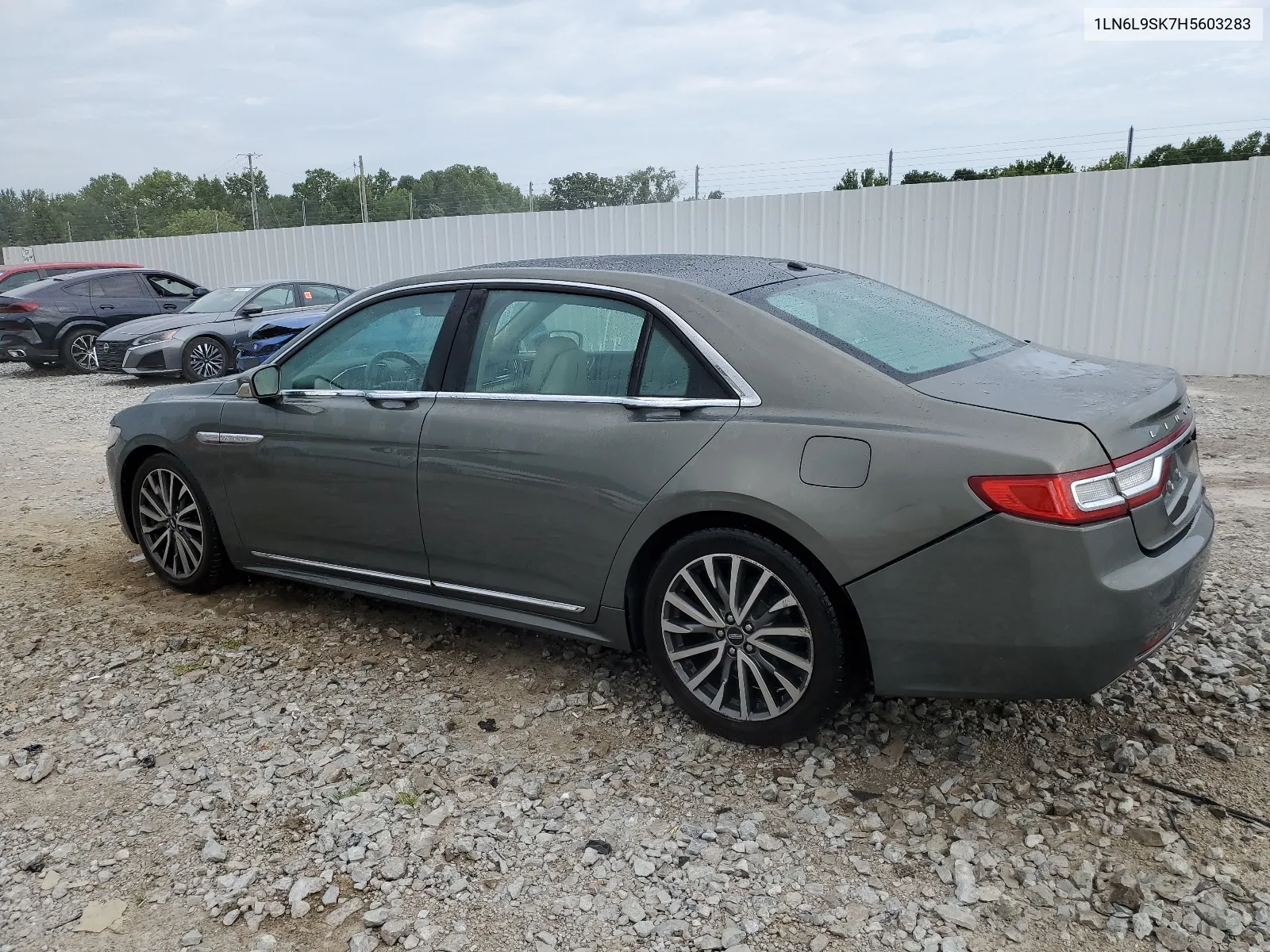 1LN6L9SK7H5603283 2017 Lincoln Continental Select