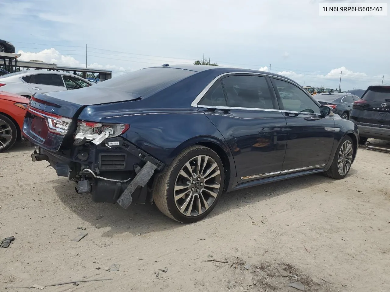 1LN6L9RP6H5605463 2017 Lincoln Continental Reserve