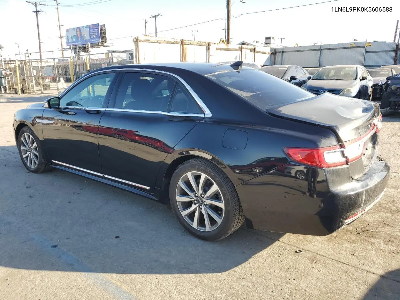 1LN6L9PK0K5606588 2019 Lincoln Continental