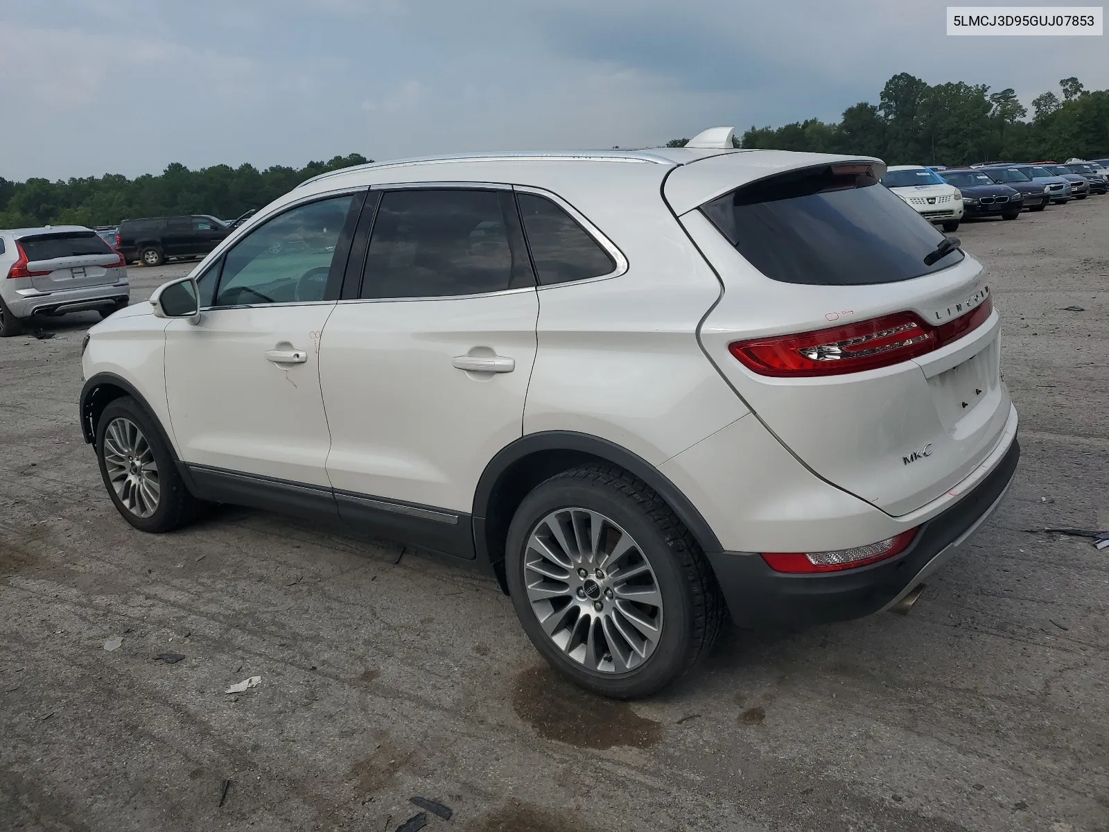 5LMCJ3D95GUJ07853 2016 Lincoln Mkc Reserve