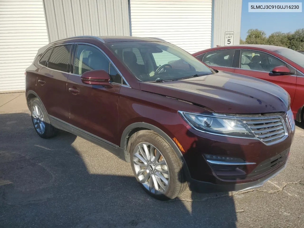 5LMCJ3C91GUJ16230 2016 Lincoln Mkc Reserve