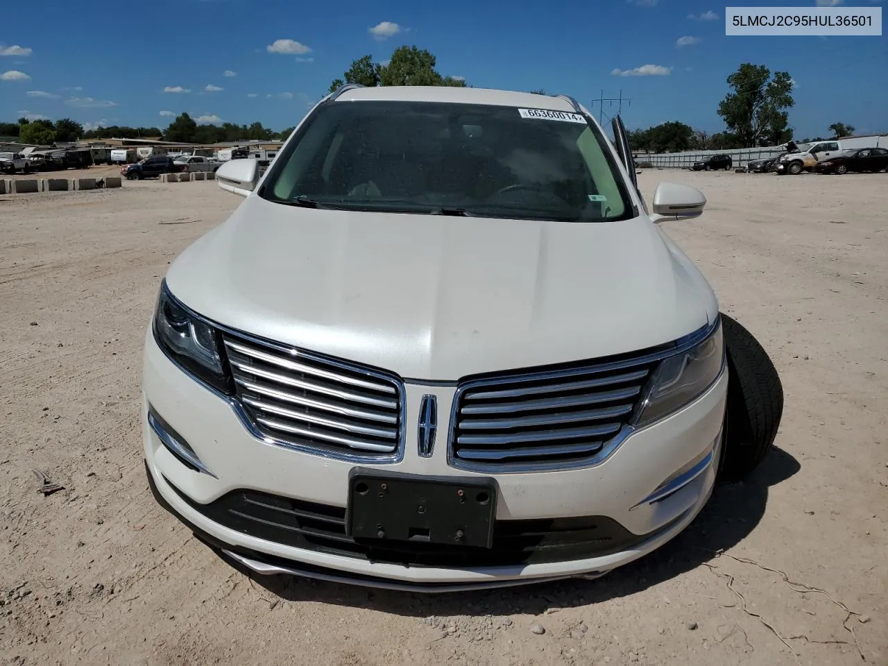 5LMCJ2C95HUL36501 2017 Lincoln Mkc Select