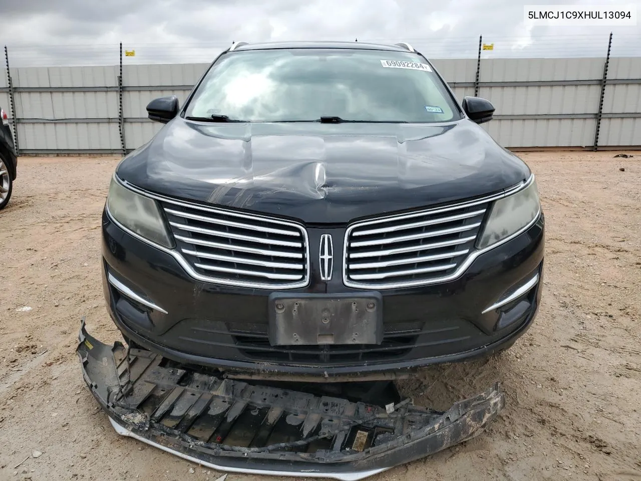 5LMCJ1C9XHUL13094 2017 Lincoln Mkc Premiere