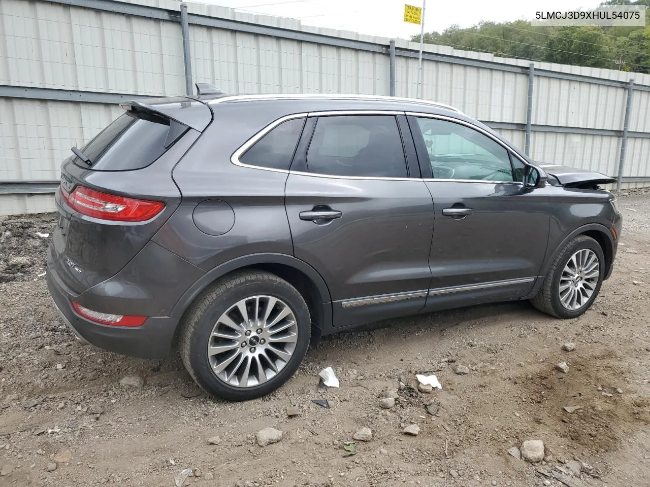 5LMCJ3D9XHUL54075 2017 Lincoln Mkc Reserve