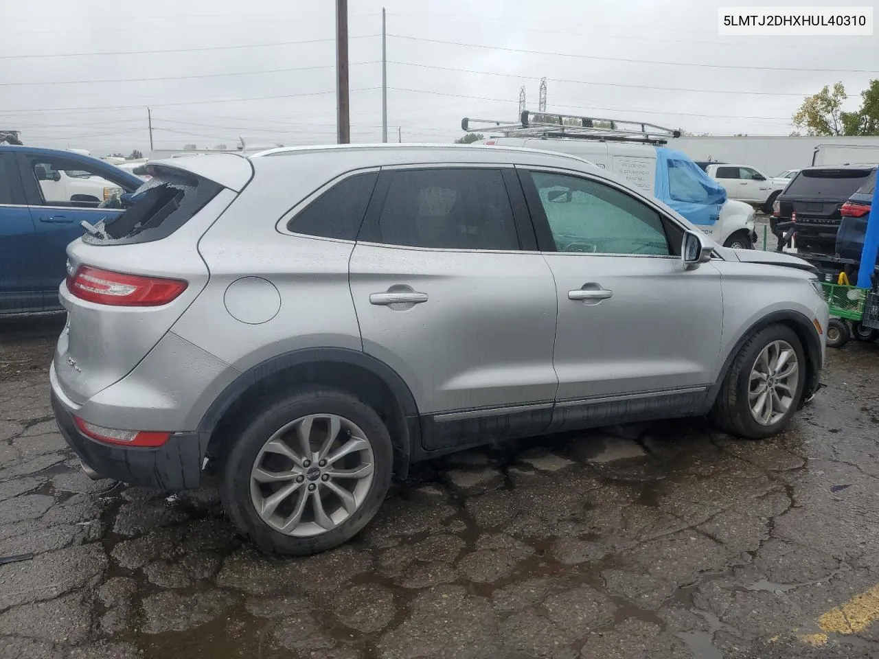 5LMTJ2DHXHUL40310 2017 Lincoln Mkc Select