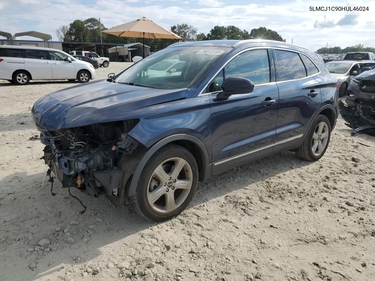 5LMCJ1C90HUL46024 2017 Lincoln Mkc Premiere