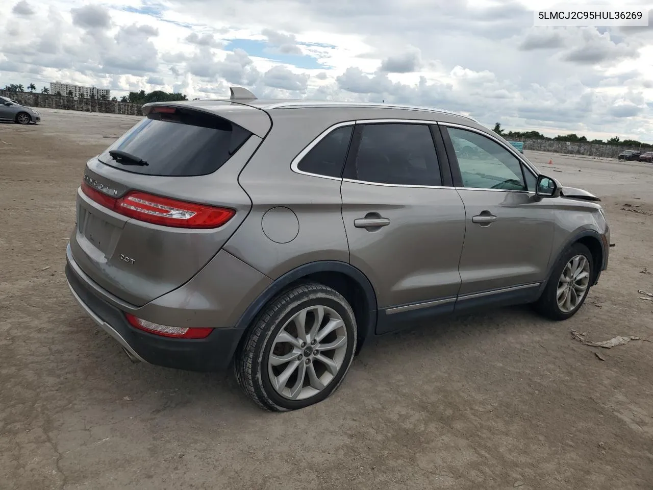 5LMCJ2C95HUL36269 2017 Lincoln Mkc Select