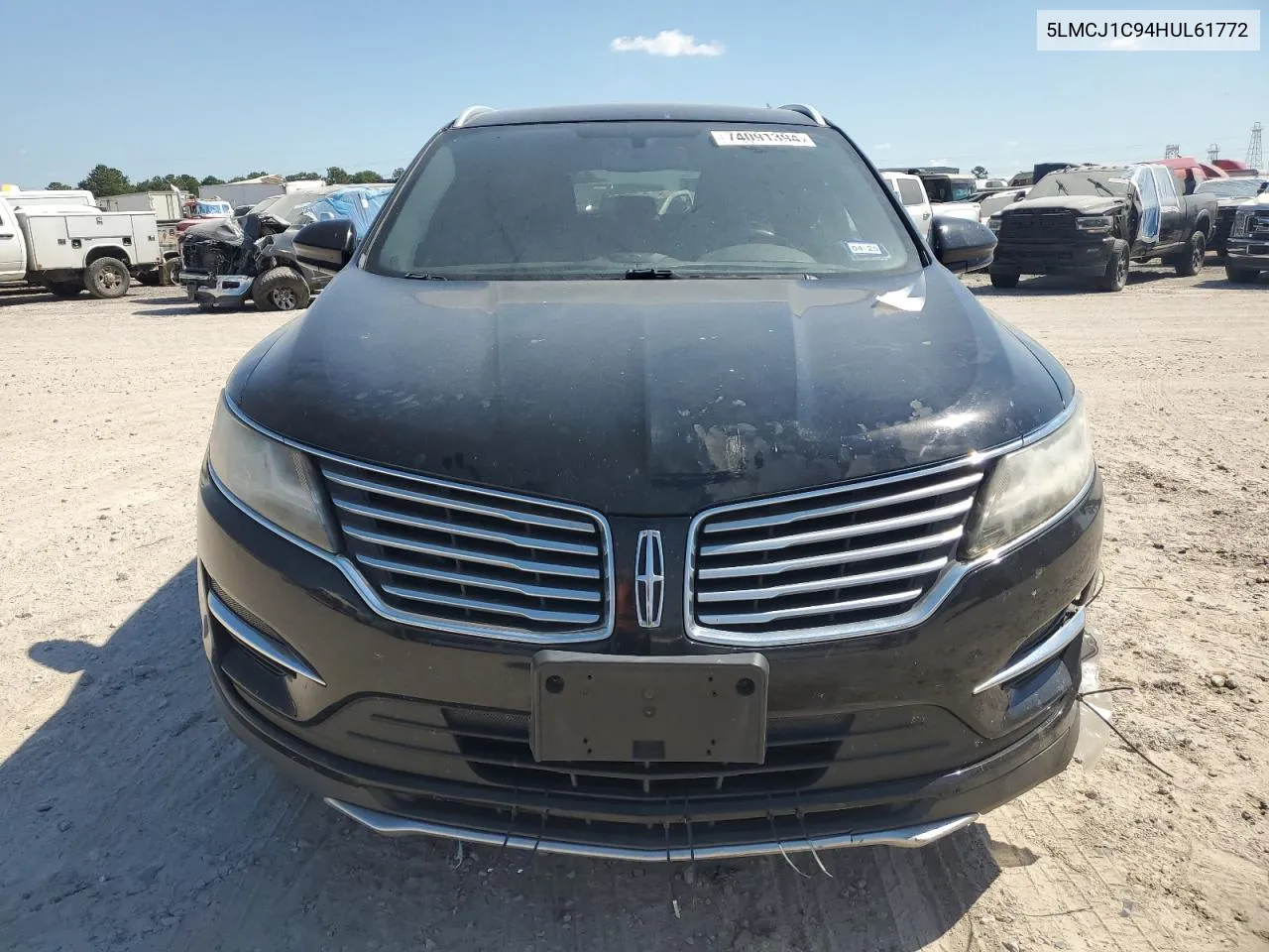 5LMCJ1C94HUL61772 2017 Lincoln Mkc Premiere