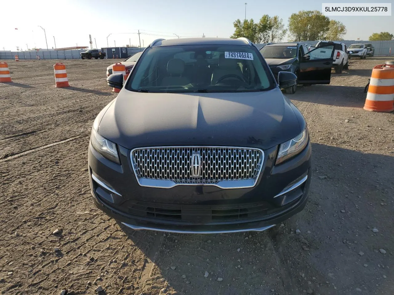 5LMCJ3D9XKUL25778 2019 Lincoln Mkc Reserve