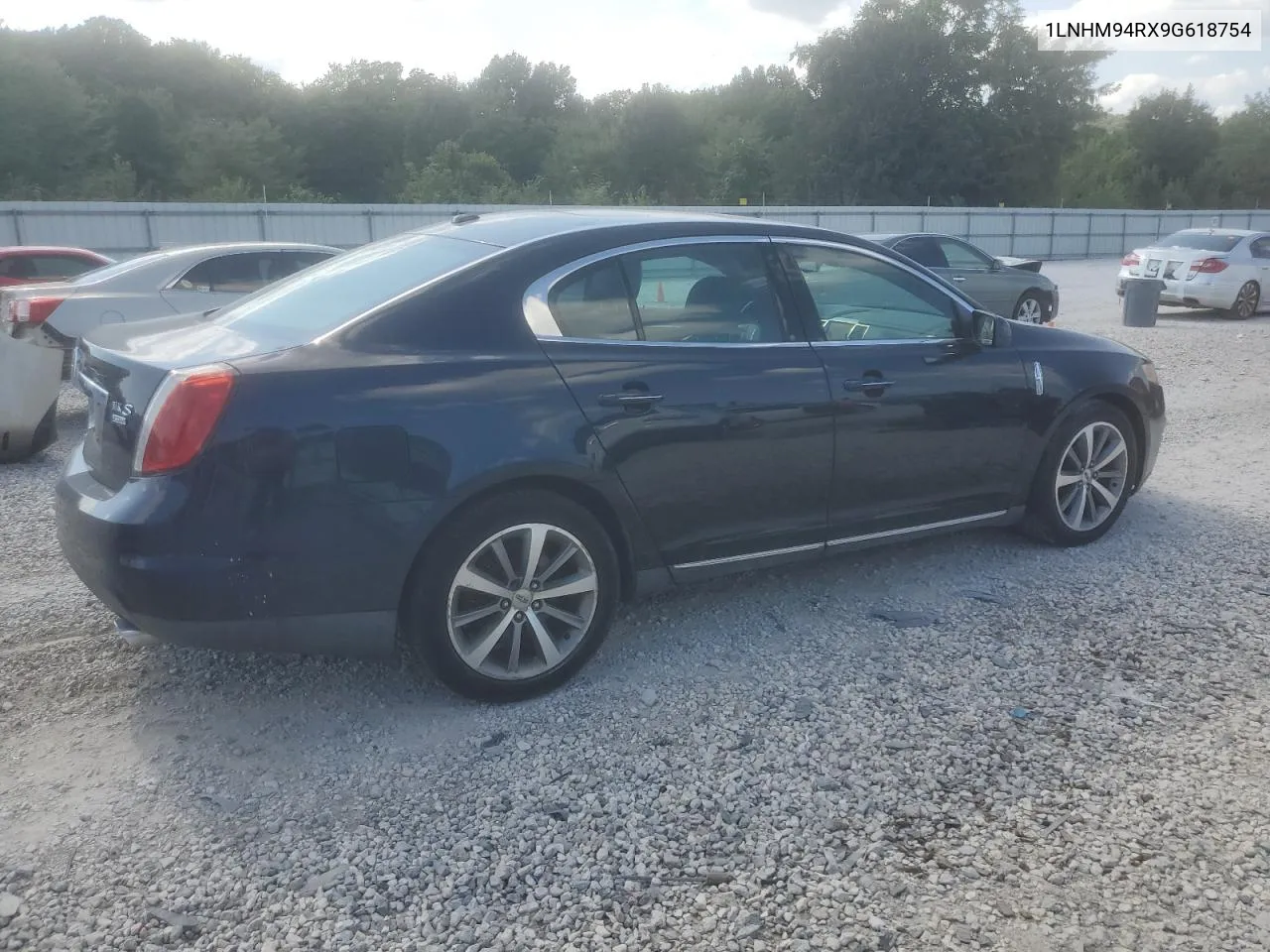 1LNHM94RX9G618754 2009 Lincoln Mks