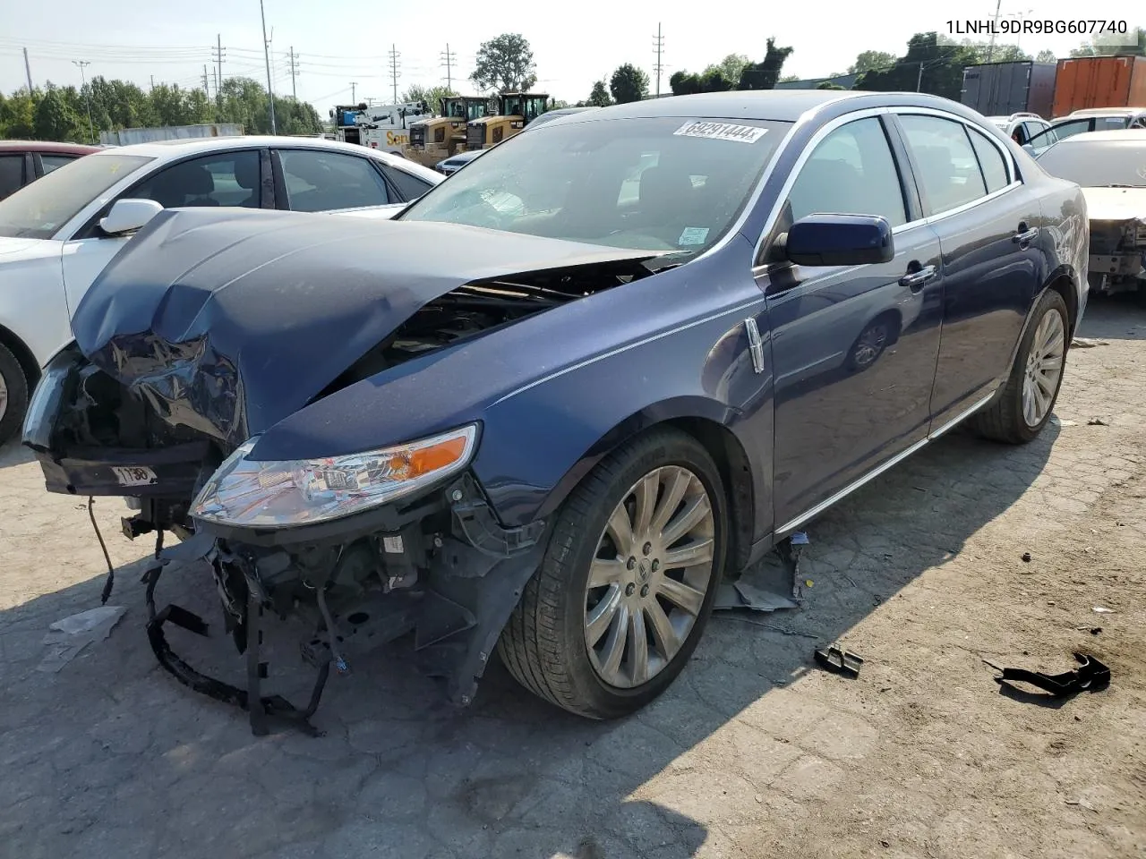 1LNHL9DR9BG607740 2011 Lincoln Mks