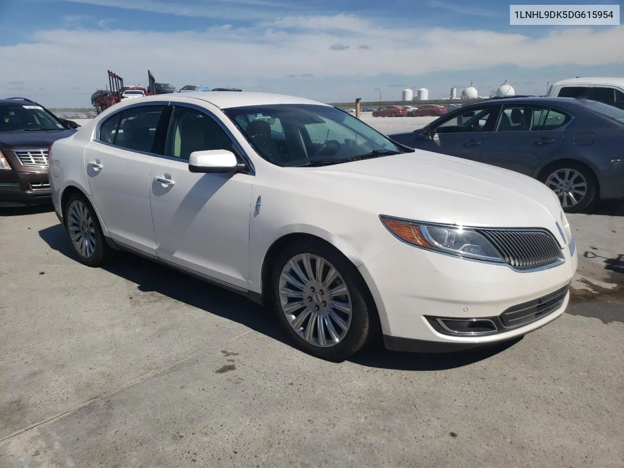 1LNHL9DK5DG615954 2013 Lincoln Mks