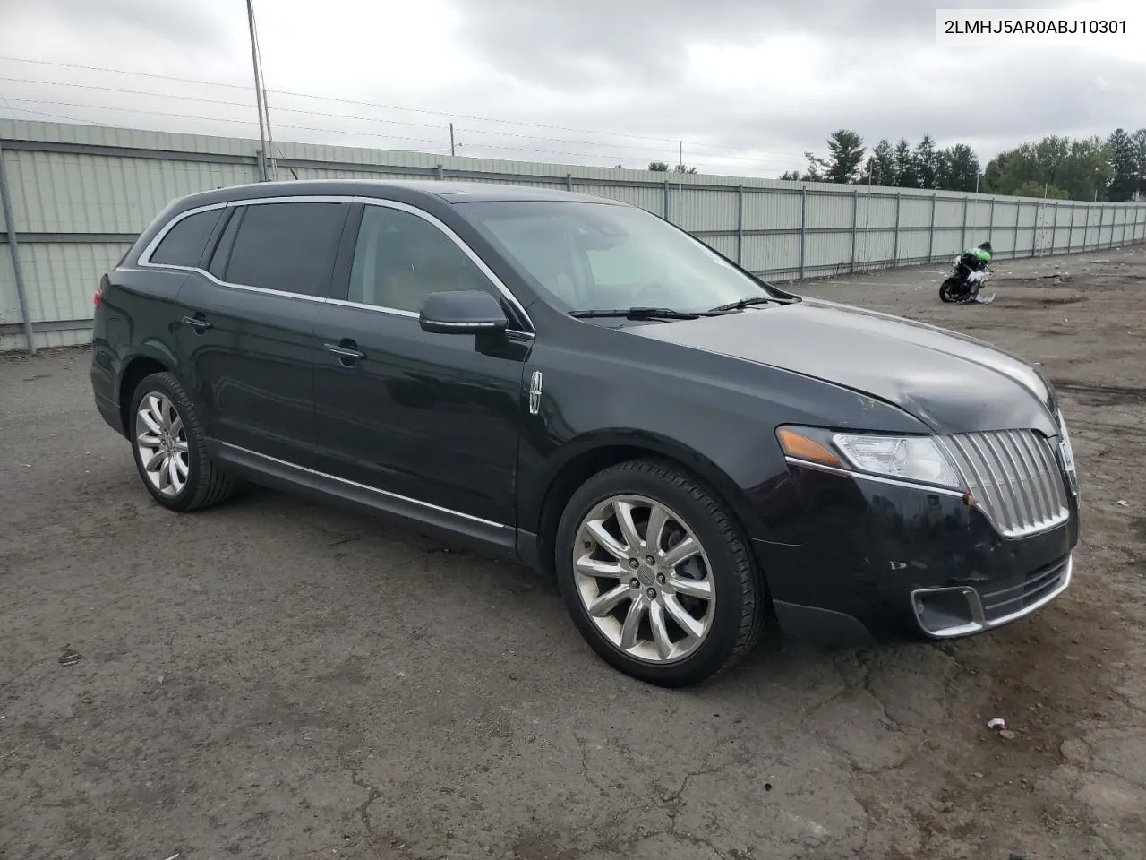 2010 Lincoln Mkt VIN: 2LMHJ5AR0ABJ10301 Lot: 74628944