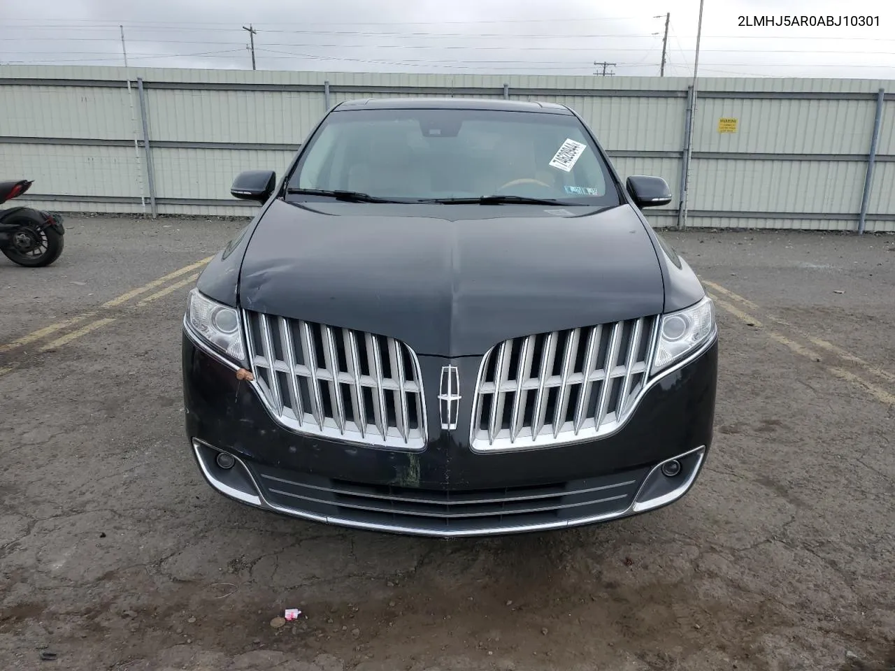 2010 Lincoln Mkt VIN: 2LMHJ5AR0ABJ10301 Lot: 74628944