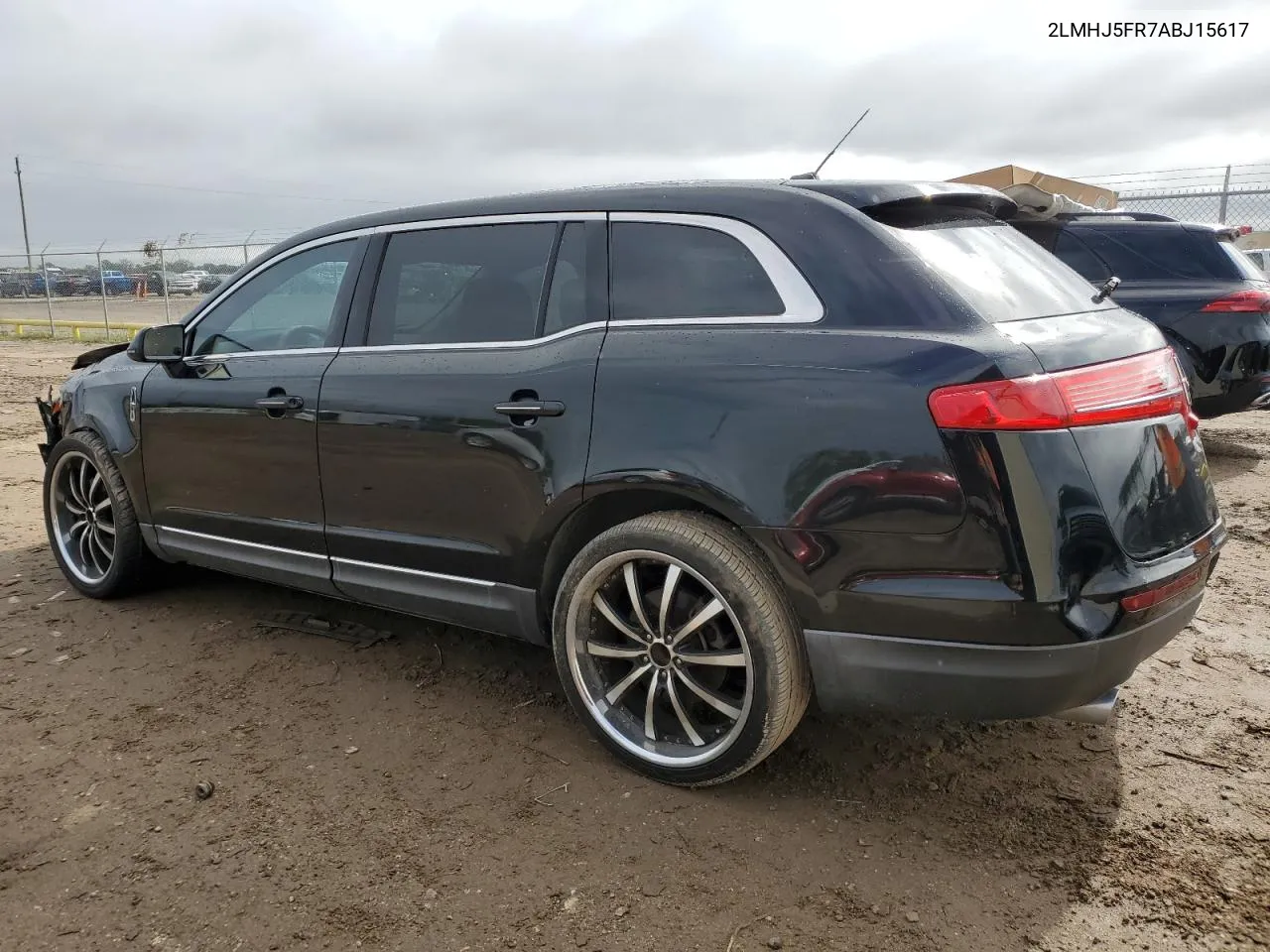 2010 Lincoln Mkt VIN: 2LMHJ5FR7ABJ15617 Lot: 80302614