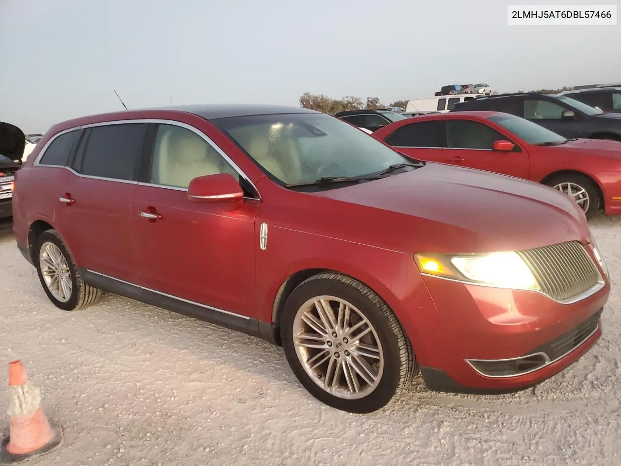 2013 Lincoln Mkt VIN: 2LMHJ5AT6DBL57466 Lot: 77457624