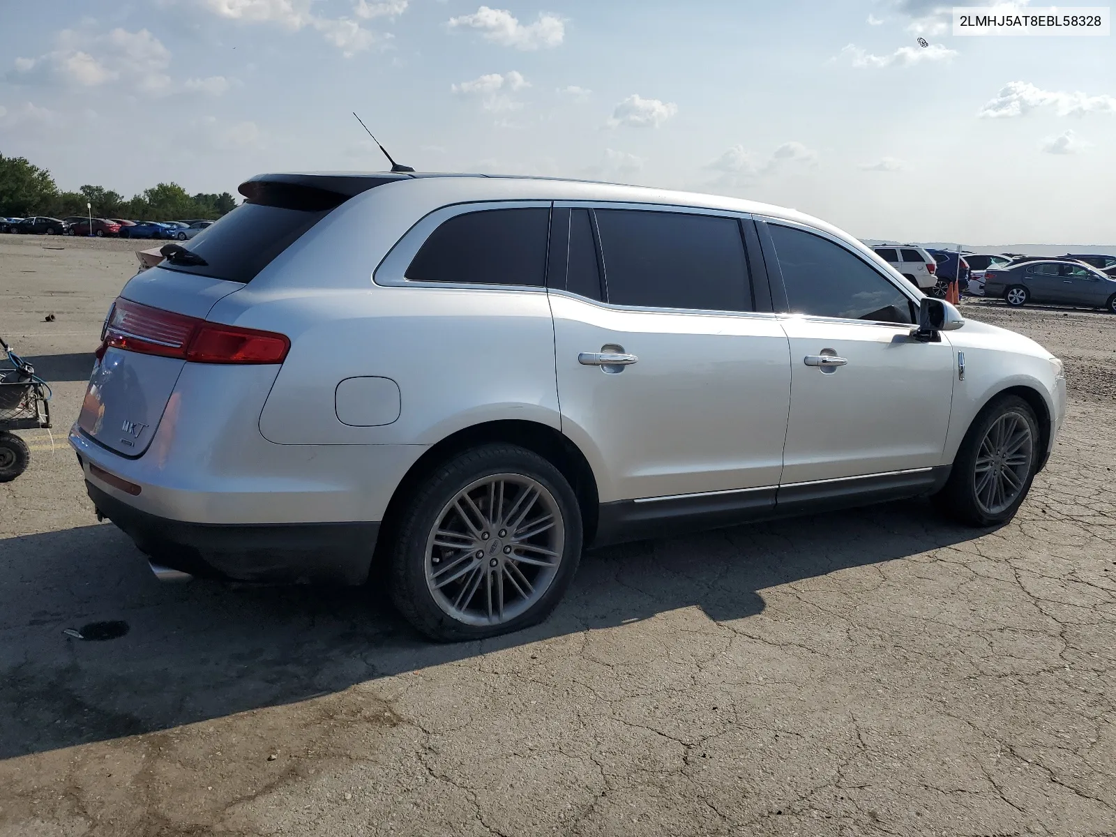 2014 Lincoln Mkt VIN: 2LMHJ5AT8EBL58328 Lot: 67259704