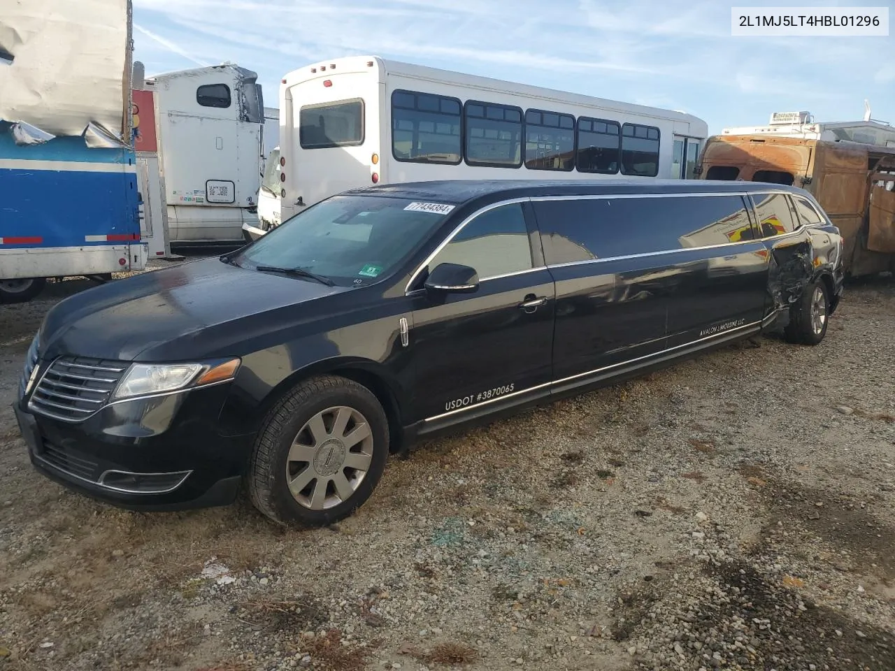 2017 Lincoln Mkt VIN: 2L1MJ5LT4HBL01296 Lot: 77434384