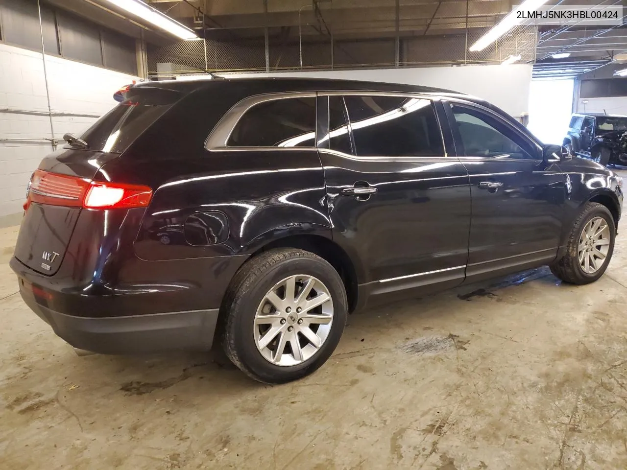 2017 Lincoln Mkt VIN: 2LMHJ5NK3HBL00424 Lot: 79054084