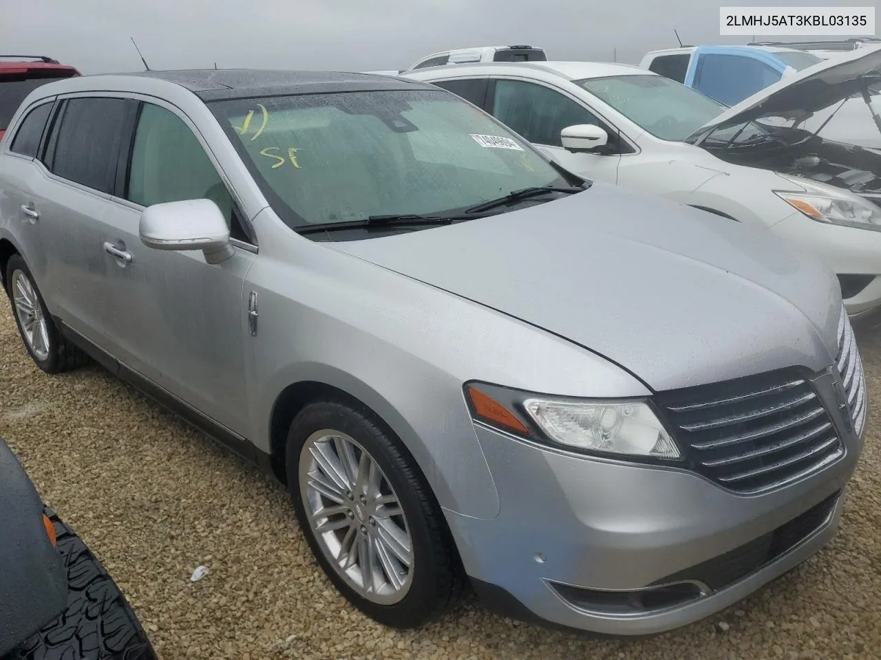 2019 Lincoln Mkt VIN: 2LMHJ5AT3KBL03135 Lot: 74049694