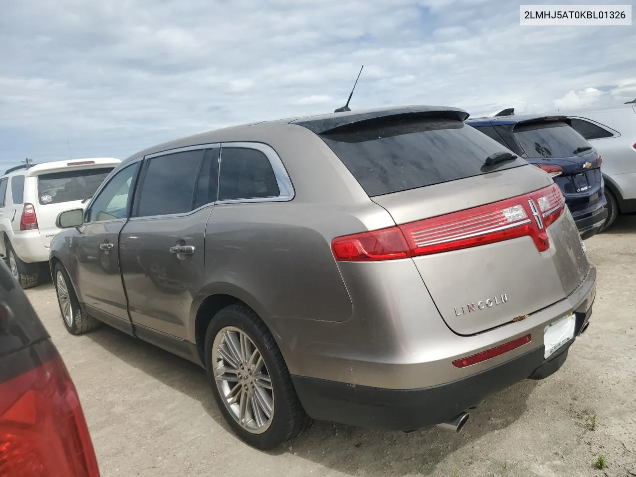 2019 Lincoln Mkt VIN: 2LMHJ5AT0KBL01326 Lot: 75088304