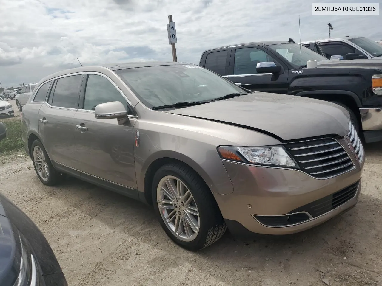 2019 Lincoln Mkt VIN: 2LMHJ5AT0KBL01326 Lot: 75088304